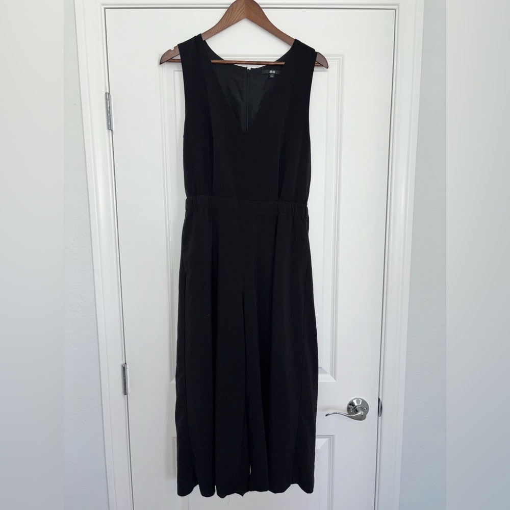 Uniqlo Black Sleeveless Maxi Jumpsuit